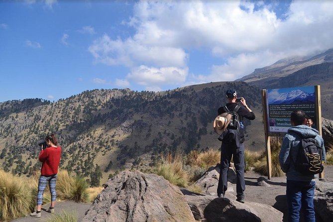 Iztaccihuatl Volcano Hike with an Alpinist - The Role of the Alpinist Guide, and Why Names Matter