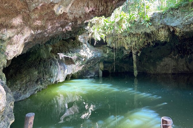 Jade Caverns Private Jeep Tour with Lunch and Snorkeling - The private jeep advantage: why this format feels different