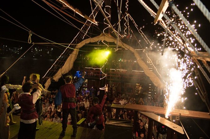 Jolly Roger Pirate Show and Dinner in Cancun - Dinner Below Deck: Regular vs Premium Menus