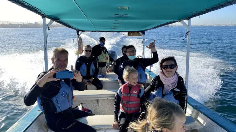 La Paz: Whale Shark Swimming Adventure with Marine Biologist - Key things that make this whale shark swim work