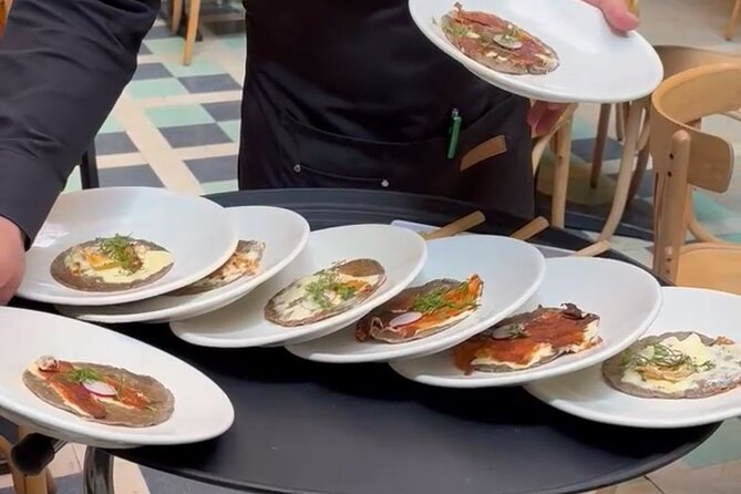 Local Foodie Adventure in Mexico: +10 dishes with Sherpa Tours - Pasaje El Parián: an arcade break for cafés, shops, and design spaces