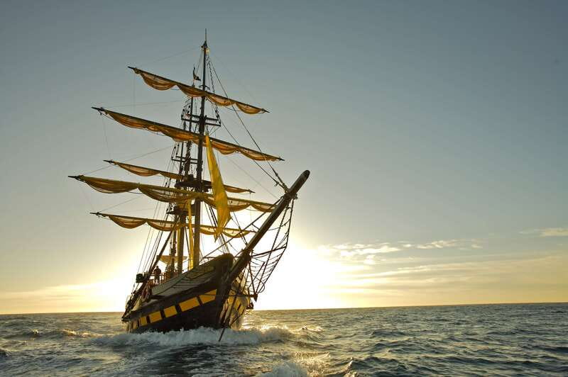Los Cabos: Pirate Ship Sunset Cruise & Show with Dinner - Quick take on the Buccaneer Queen experience