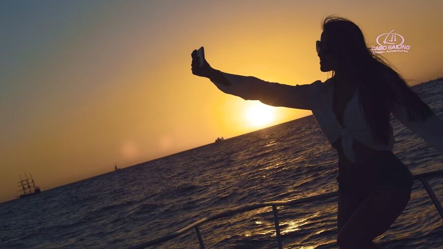 Los Cabos: Shared Sunset Sailing Cruise - Group vibe and comfort: shared cruise, still personal