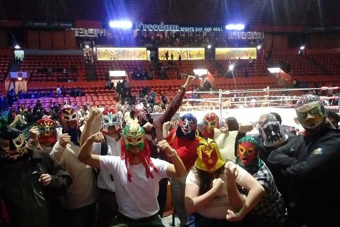 Lucha Libre Tour and Mezcal Tasting in Mexico City - Barrio Alameda mezcal tasting: guacamole, flavors, and a fun intro