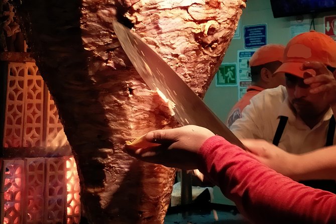 Lucha Libre wrestling show, tacos and beer with artist - Practical tips that make the night smoother (and less stressful)