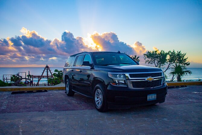 Luxury SUV arrivals from Cancun Airport one way - Price and value: $128 per group up to 6, what you really pay for