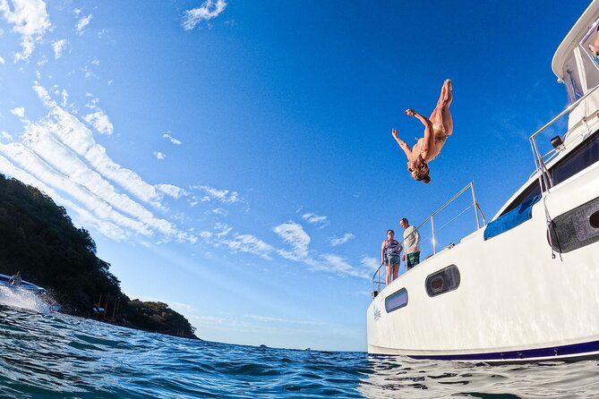 Luxury Yacht & Snorkel with All inclusive Open bar and lunch - Snorkeling and paddleboarding: what you actually get in 5 hours