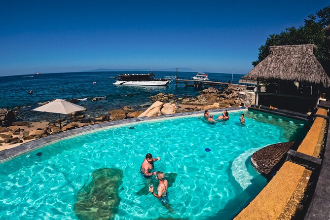 Mega Catamarans ALL INCLUSIVE Remote Paradise Beach Adventure - Food and Drinks: Open Bar Reality, Lunch Timing, and Options That Help