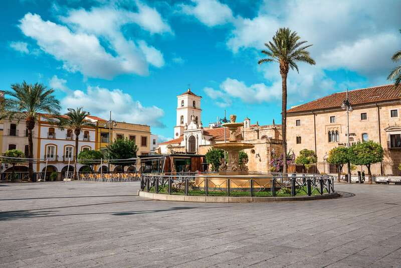 Mérida: 3-Hour Walking Food Tour - Fruit and sides: a small taste that makes the whole day make sense