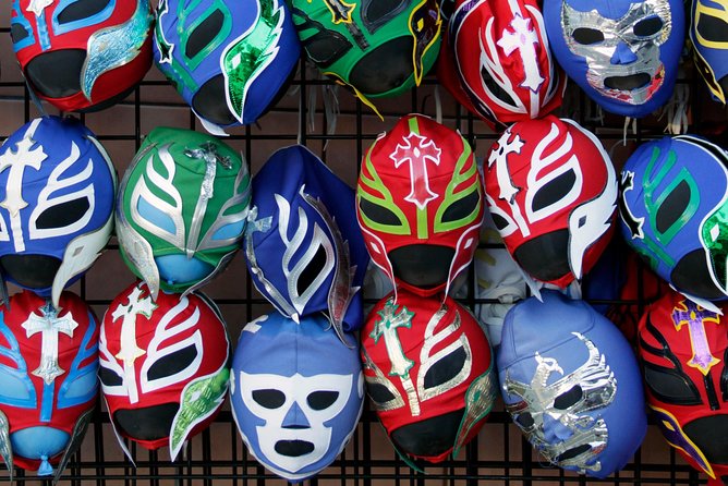 Mexican Wrestling: Experience Lucha Libre in Mexico City - The real appeal: lucha libre is street-level drama in a stadium