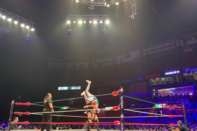 Mexican Wrestling: Experience Lucha Libre in Mexico City - The mask tradition: your souvenir and how people wear it