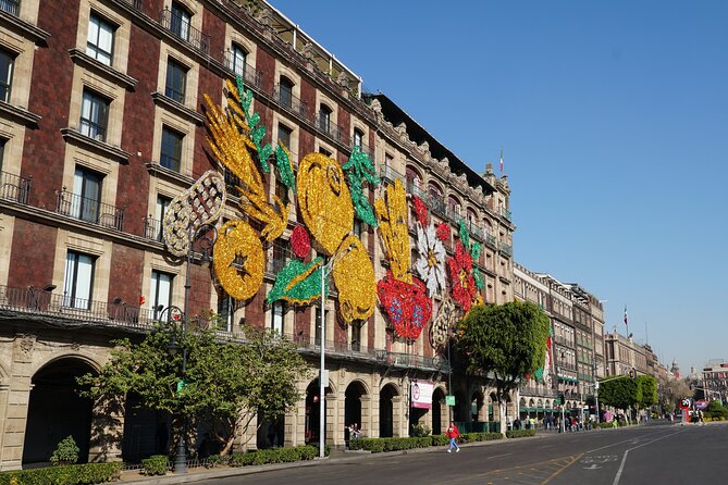 Mexico City: 19 City Highlights Bicycle Tour - A quick taste of downtown parks and emblematic buildings