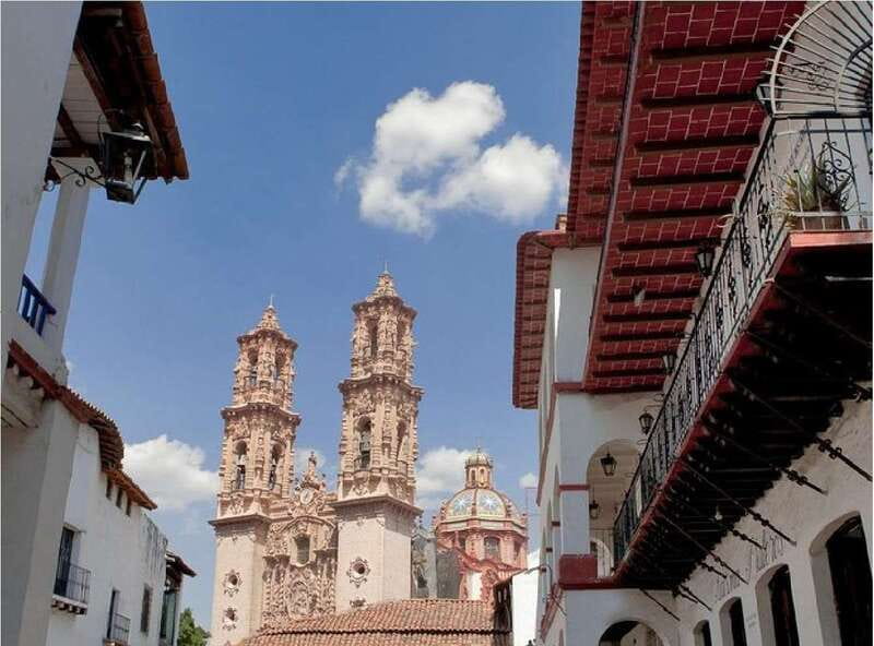 Mexico City: Cacahuamilpa Caves and Taxco Small-Group Tour - Taxco lunch at Hotel Monte Taxco, plus when the cable car makes sense