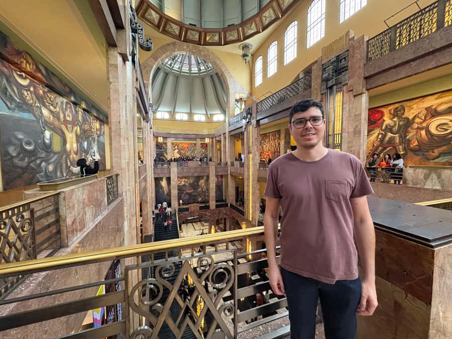 Mexico City: Diego Rivera's Murals Guided Walking Tour - Diego Rivera Mural Museum: the mini-arc that makes his changes easier to see