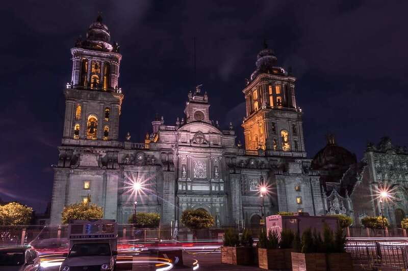 Mexico City: Double Decker Bus Night Tour - A simple way to see Mexico City lights from a double-decker bus