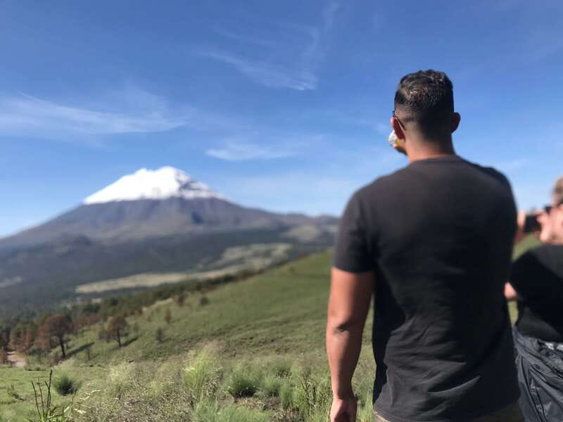 Mexico City: Guided Volcano Trek with Lunch - Lunch at the traditional market stop, plus how to make it taste better