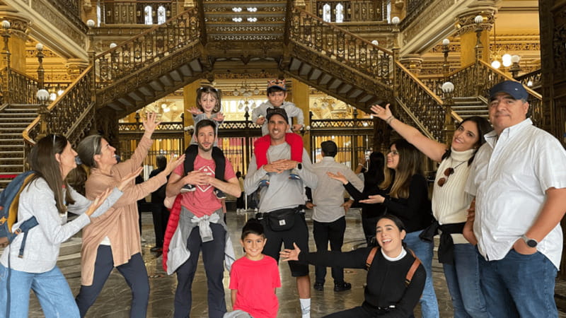 Mexico City: Guided walking tour through the most historic parts of the city. - Guides, Pace, and How to Ask Better Questions