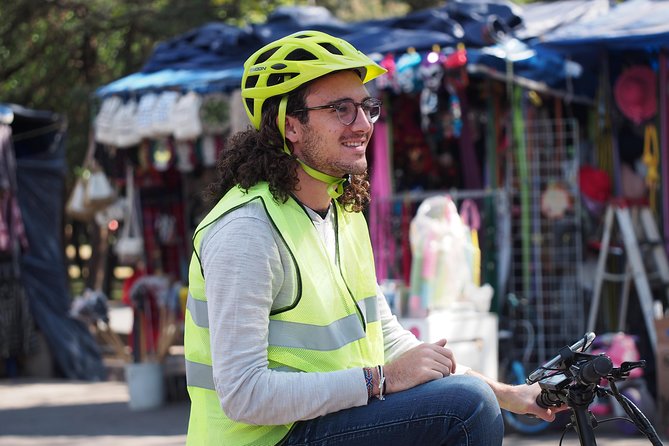 Mexico City Highlights E-Bike Tour With Foodie Stops - Mercado de San Juan: the 40-minute food stop where snacks are the star