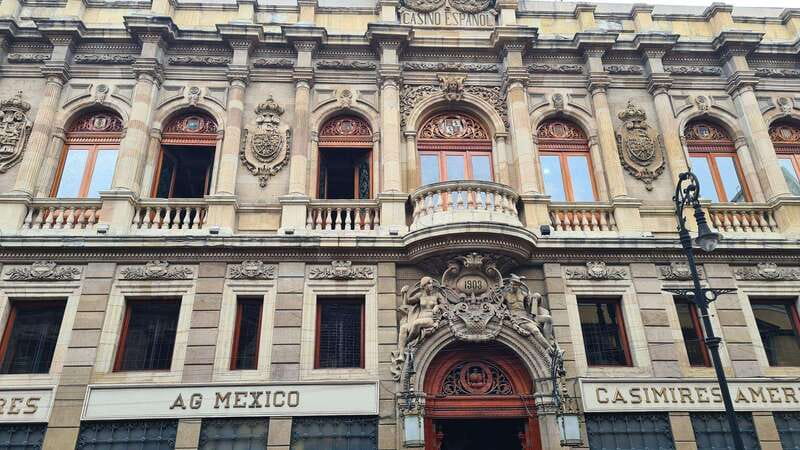 Mexico City: Historical walking tour of Tenochtitlan - The Cortés and Moctezuma connection at Old Axayacatl Palace