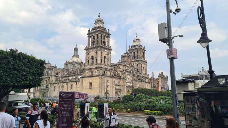 Mexico City: Historical walking tour of Tenochtitlan - Templo Mayor models to Catedral Metropolitana: learning the city by walking it