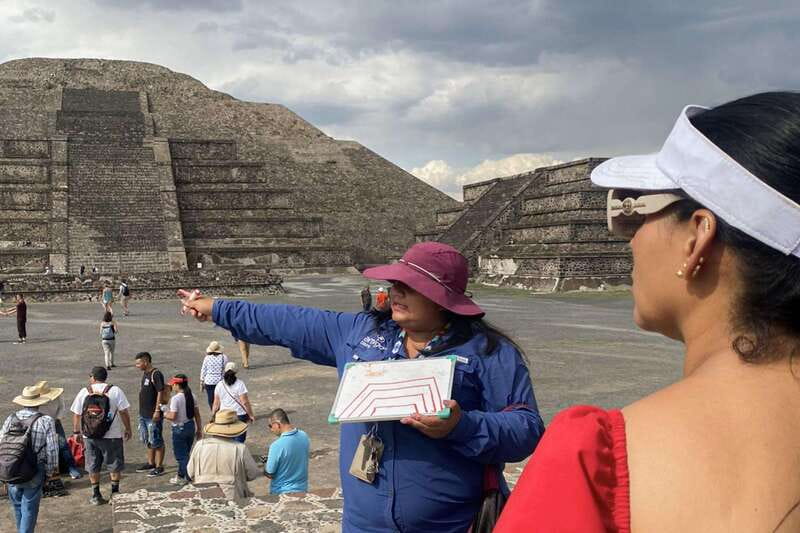 Mexico City: Teotihuacan, Tlatelolco & Basilica of Guadalupe - Spirits stop with tequila tasting and an arts-crafts workshop