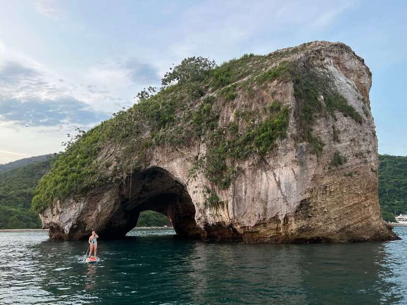 Mismaloya: Los Arcos Bioluminescent Waters Kayak & Cave Tour - Why night on Los Arcos feels special, even before the glow