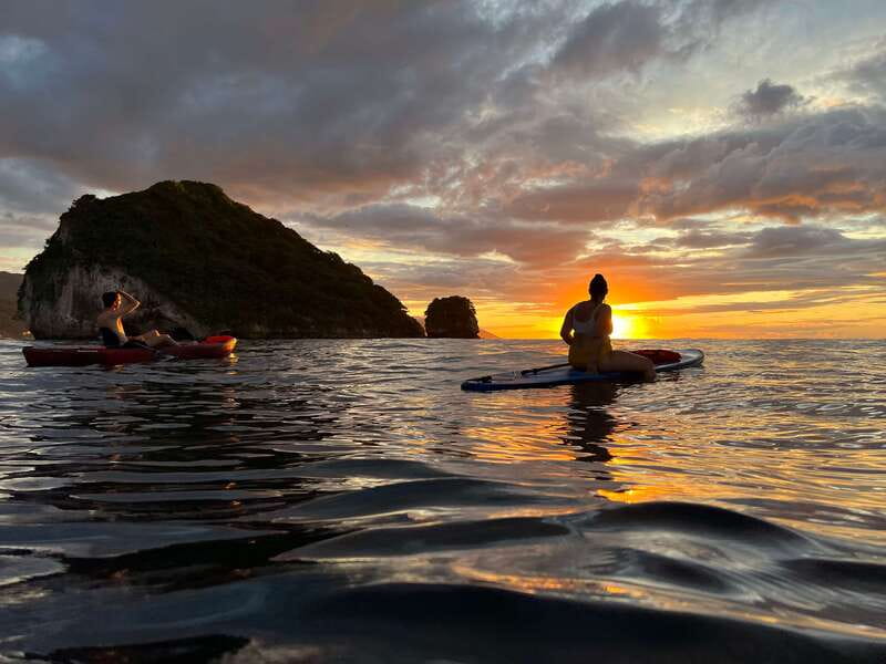 Mismaloya: Los Arcos Bioluminescent Waters Kayak & Cave Tour - The 3 hour plan: paddle out, Los Arcos rock formations, then cave grottos