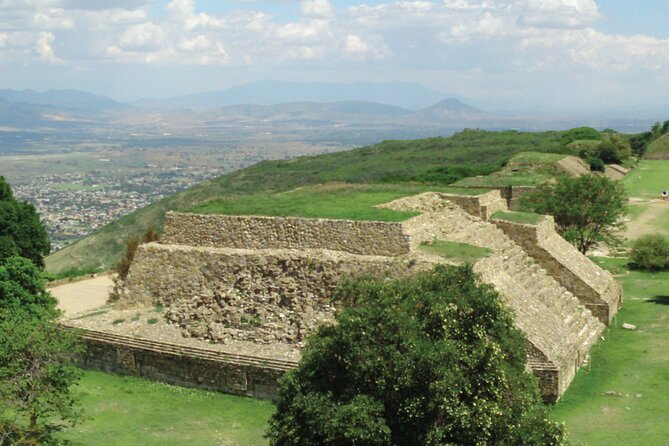 Monte Alban - Full Day Guided Tour with or without Food - Oaxaca - Black Pottery in San Bartolo Coyotepec, Seeing the Process Up Close