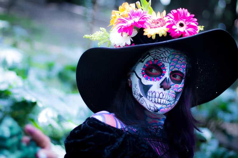 Oaxaca: Day of the Dead Evening Walking Tour with Dinner - Key highlights to look for