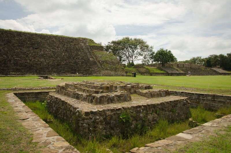Oaxaca: Monte Alban Guided Archaeological Tour - Views over the Oaxaca Valley: photo spots and when to go