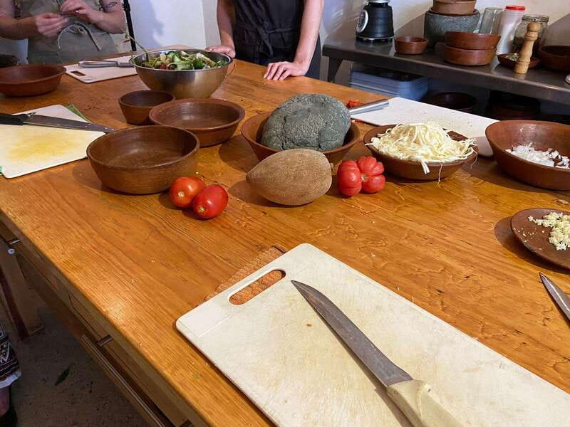 Oaxaca: Oaxacan Mole Workshop with a Traditional Cook - Small-group kitchen time, with tasks that keep you busy