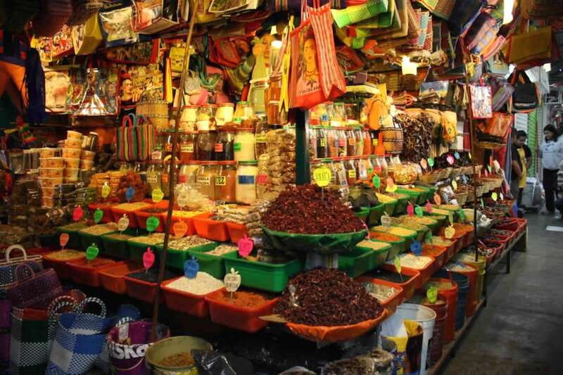 Oaxaca: Traditional Oaxacan Cooking Class with Market Visit - Should you book this Oaxaca market-to-kitchen cooking class?