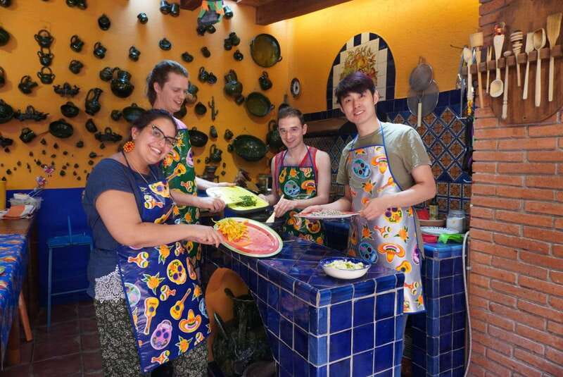 Oaxaca: Traditional Oaxacan Cooking Class with Market Visit - Picking your dish: how the chef turns options into a plan