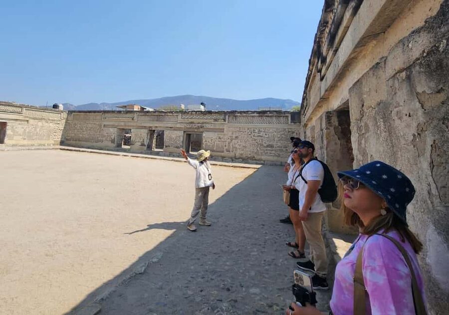 Oaxaca: Tule, Mitla & Hierve el Agua, & Mezcal Tour - Small-group feel and the role of guides like Ede, Edelmira, and Miguel
