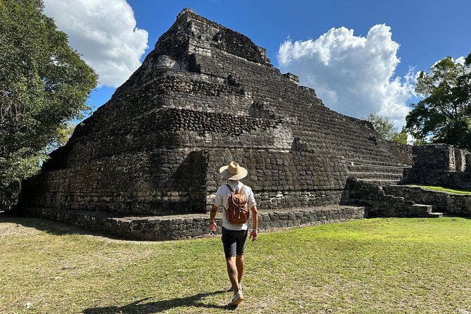 One Day Tour to Chacchoben Mayan City and Bacalar Lagoon with a Certified Guide - Bacalar Lagoon: paddling, swimming, and fajitas with aguas frescas