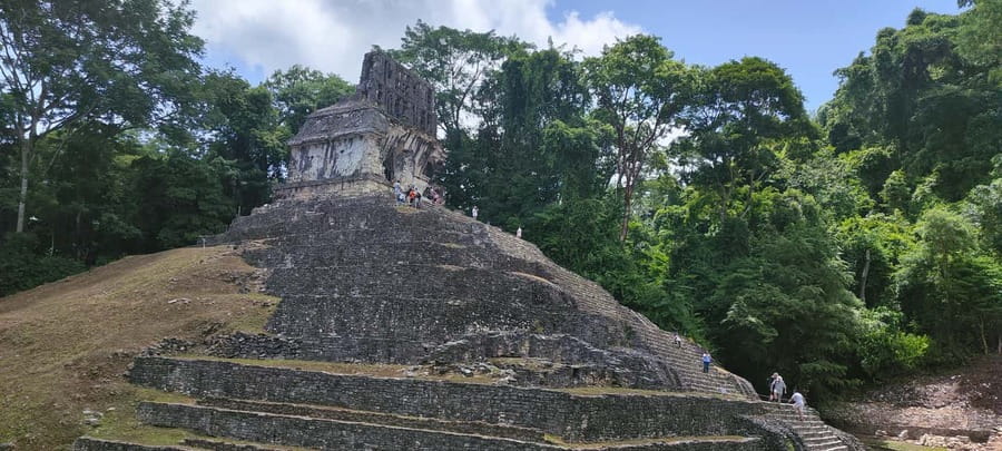 Palenque: Palenque Ruins, Agua Azul Waterfalls and Misol-Ha - Agua Azul Waterfalls: The Walk, the Views, and the Shopping Stop