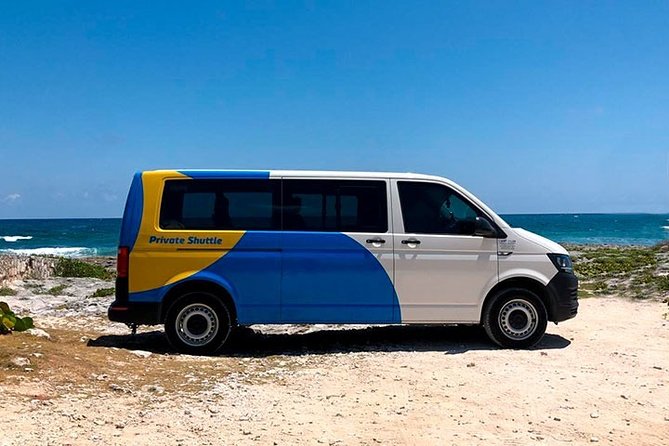 Playa del Carmen Private Transportation From-To Cancun Airport - Pickup Details at Cancun International Airport: Signs, Waiting, and Luggage
