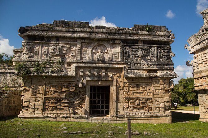 Private Chichen Itza - No additional stops at other hotels - The private vehicle and the little comfort wins that add up