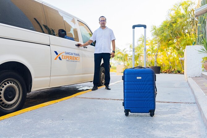 Private One Way or Roundtrip Transportation to Cancun Hotels - One-Way vs Roundtrip: How to Plan for Cancun Traffic and Flight Delays