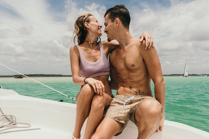 Private sailing tour of Bacalar Lagoon - Why a private sail beats the usual Bacalar boat shuffle