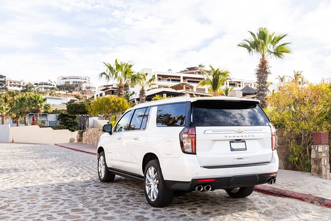 Private SUV Round-Trip from Airport to Cabo San Lucas Pacific - Inside the Ride: AC, Bottled Water, and the Comfort Factor