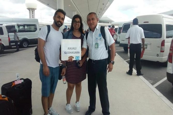 Private transfer round Cancun airport -Playa del Carmen - airport. - A private transfer that turns airport stress into a straight line