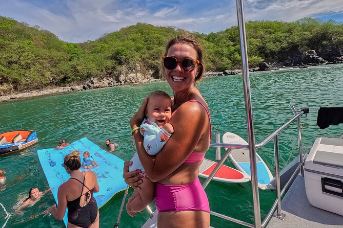 Private Yacht Charter ChicaFUN 3 Waterslides All Inclusive - Snorkel, Float, and Paddle: How to Make the Most of Included Gear
