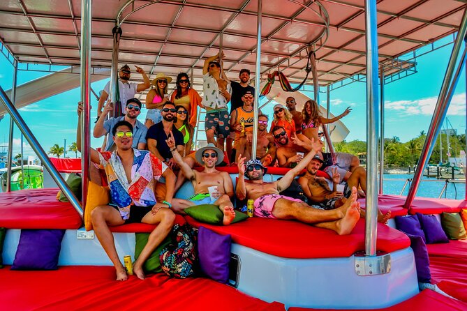Private Yacht Charter ChicaFUN 3 Waterslides All Inclusive - Meeting Place and Getting There Without Headaches