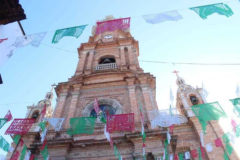Puerto Vallarta: City Tour, Tequila and Coffee Factory Tour - A 6-hour mix of Malecon views, tequila tasting, and coffee