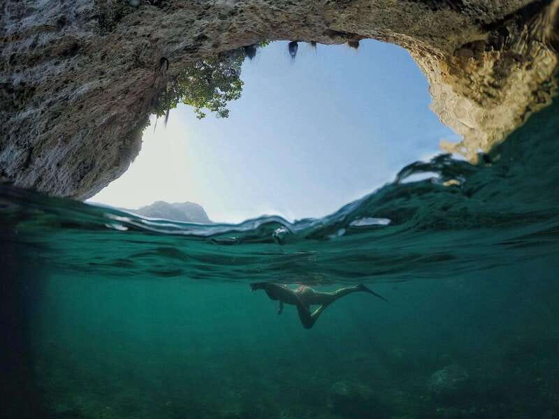 Puerto Vallarta: Los Arcos Islands Boat Tour and Snorkeling - Who should book this Los Arcos tour
