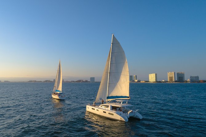 Puerto Vallarta Luxury Sailing with Premium Open bar & lunch - Lunch and snacks on board: what’s served and why it works at sea