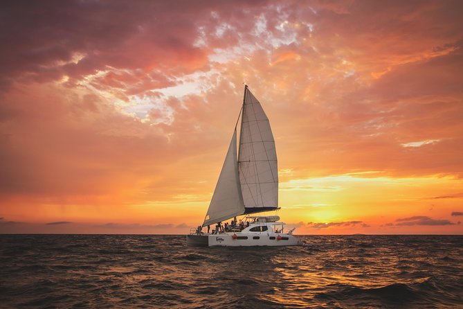 Puerto Vallarta, Luxury Sunset Sailing - Timing: the 5:00 pm start and what it means for your evening