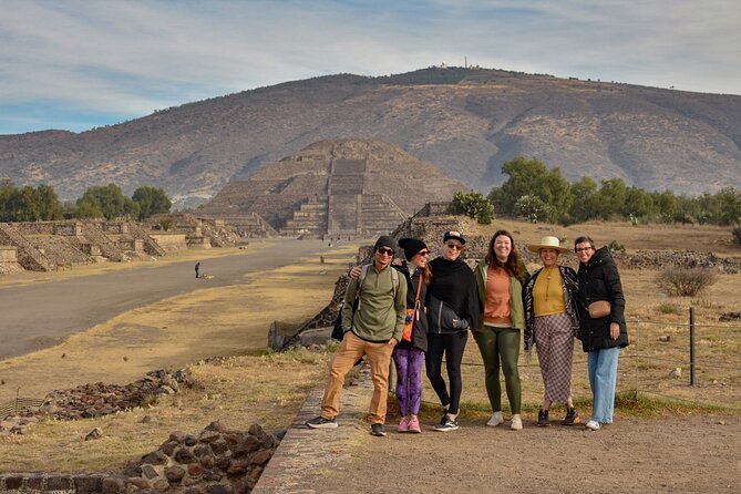 Pyramids of Teotihuacan and restaurant la Gruta (Original) - Sunrise Teotihuacan, guided history, and why this route works