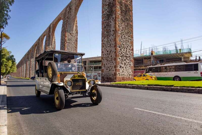 Querétaro: City Tour in a Classic Ford T Vehicle - How the 1-hour Ford T circuit really works